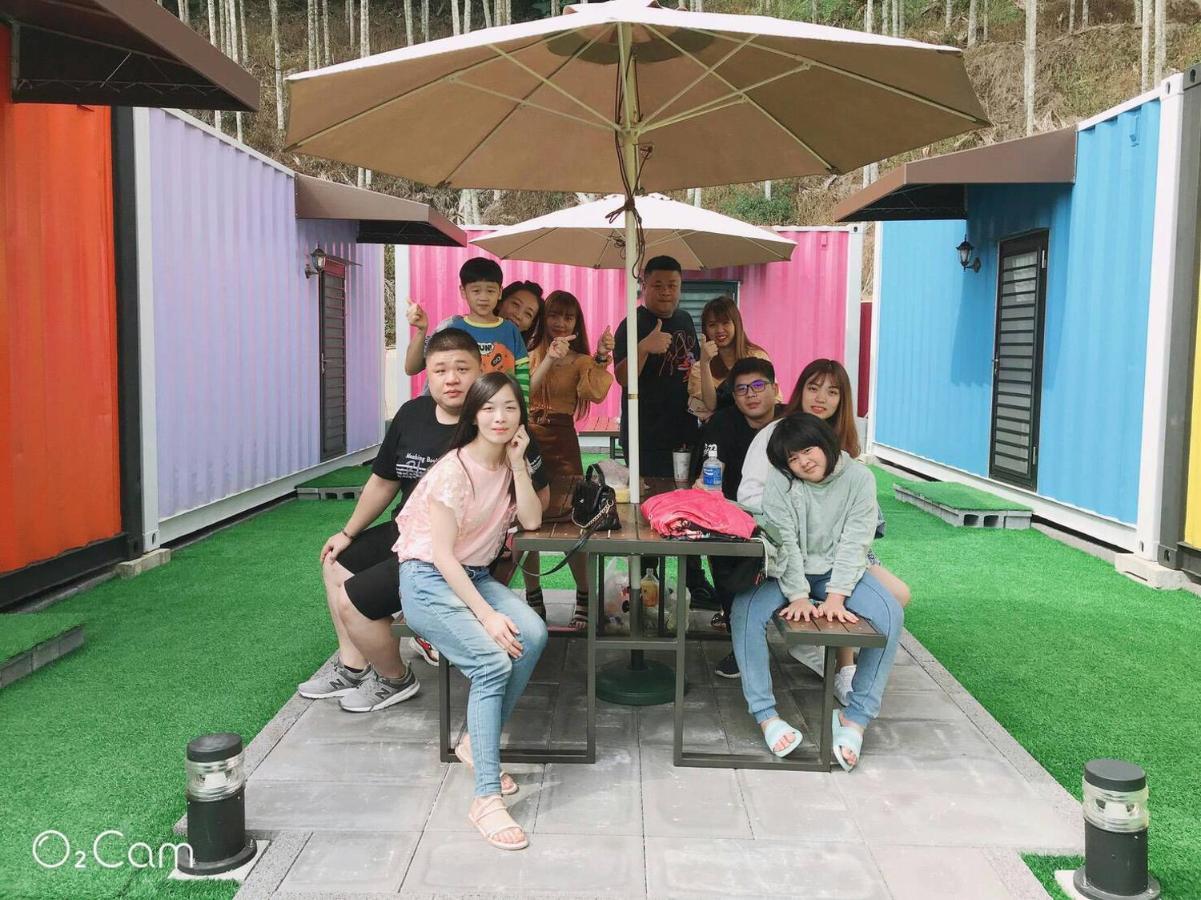 Tea King Container Acomodação com café da manhã Yuchi Exterior foto